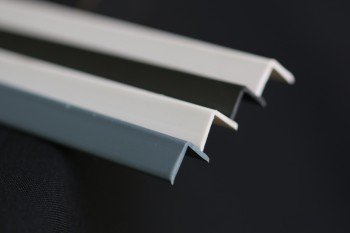 Fabricante de cantoneira plástica